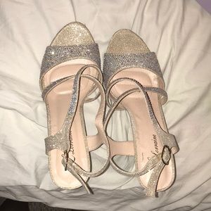 L Lorraine heels